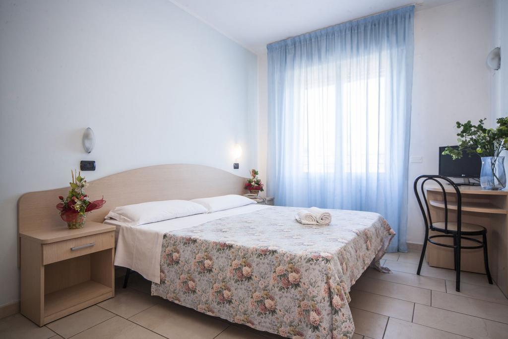 Hotel Marilonda Rimini Exterior photo